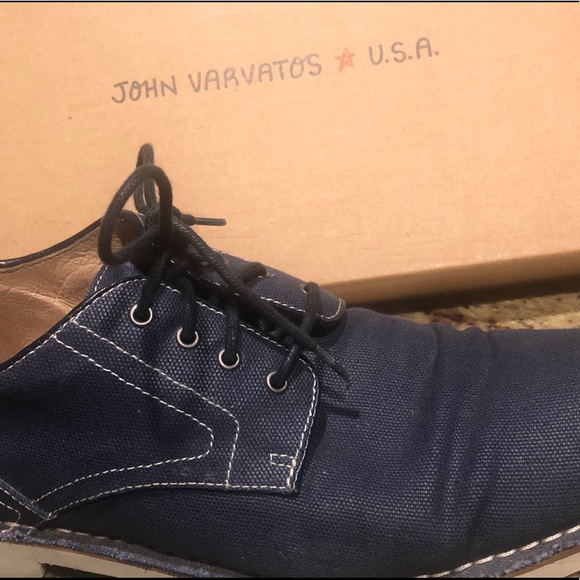 Causal blue shoes with white stitch: used - Picture 4 of 8